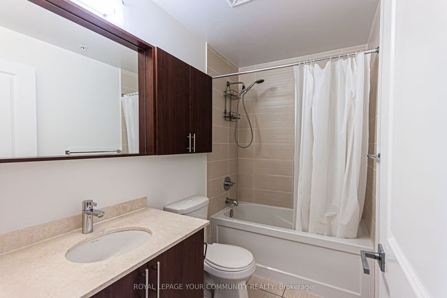 202 - 85 N Park Rd, Condo with 2 bedrooms, 1 bathrooms and 1 parking in Vaughan ON | Image 25