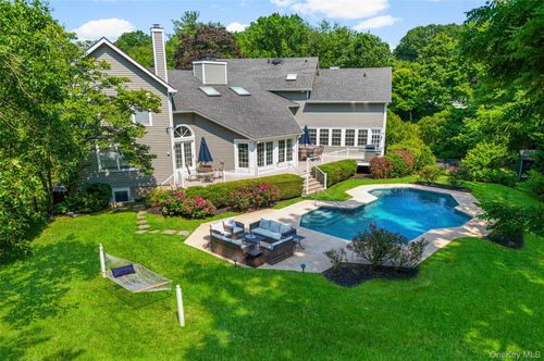 12 Deerfield Ln, Scarsdale, NY, 10583-7809 | Card Image