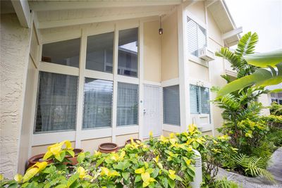 6D - 578 Hahaione Street, Home with 4 bedrooms, 2 bathrooms and 2 parking in Honolulu HI | Image 2