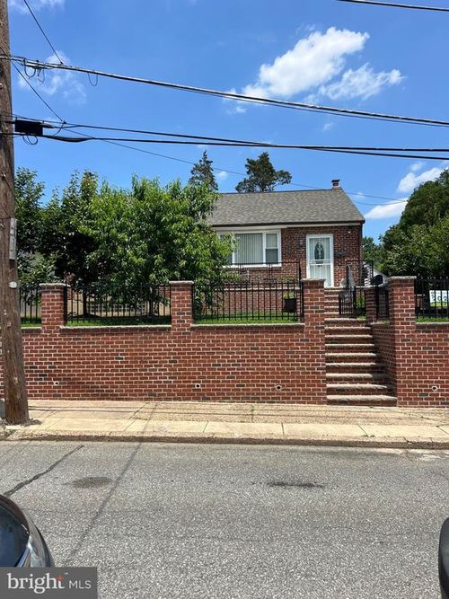 35-1431 Vista St, PHILADELPHIA, PA, 19111-3723 | Card Image