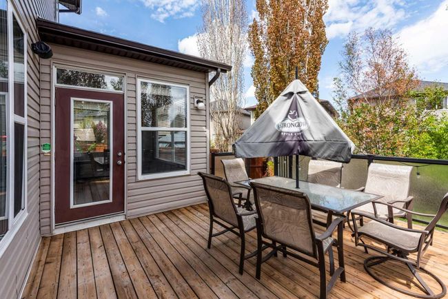 34 Chaparral Valley Place Se, House other with 5 bedrooms, 4 bathrooms and 4 parking in Calgary AB | Image 5