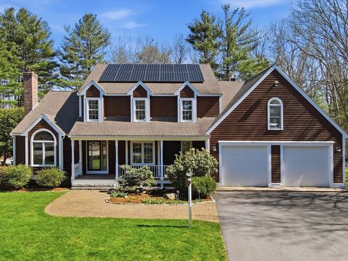 15 Grist Mill Ln, Pembroke, MA, 02359-1718 | Card Image