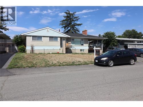 765 Barrie Dr, Kamloops, BC, V2B3X8 | Card Image