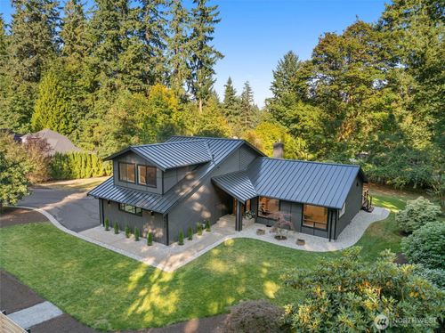 19538 158th Pl Ne, Woodinville, WA, 98072-7039 | Card Image