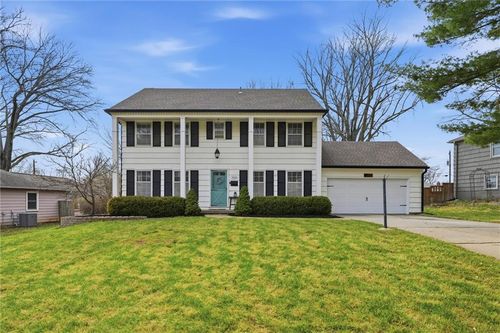 10524 Cleveland Ave, Kansas City, MO, 64137-1622 | Card Image