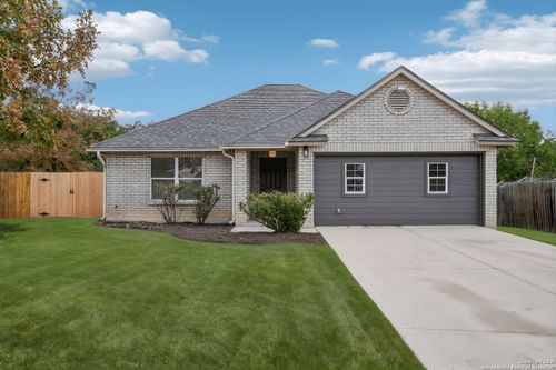 109 Hunters Crk, Boerne, TX, 78006-1916 | Card Image