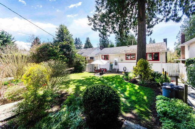 234 W 23 Rd Street, House other with 4 bedrooms, 2 bathrooms and 2 parking in North Vancouver BC | Image 34