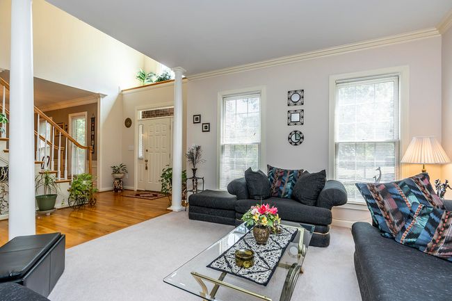 Formal Living Room | Image 9