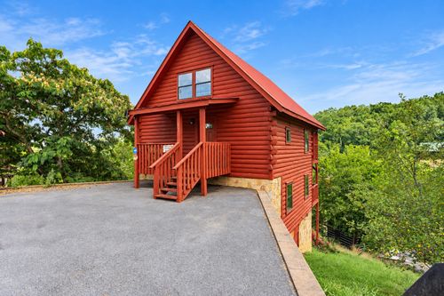 513 Hideaway Ridge Cir, Sevierville, TN, 37862-4447 | Card Image