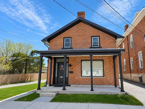 118 East St, Napanee, ON, K7R1S6 | Card Image
