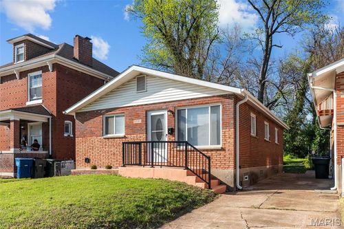 5531 Maple Avenue, St Louis, MO, 63112 | Card Image