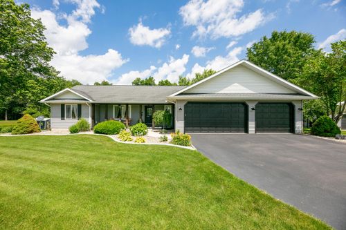 18266 State Line Rd, Edwardsburg, MI, 49112-9702 | Card Image