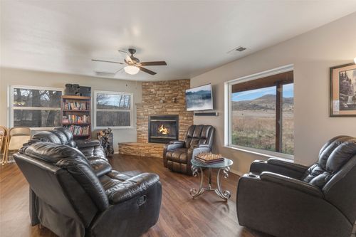 305 County Road A1, Sapello, NM, 87745-5044 | Card Image