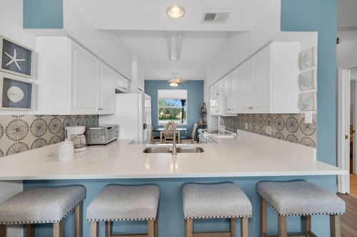 apt-2725-2740 Cypress Trace Cir, NAPLES, FL, 34119-8070 | Card Image