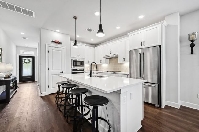 113 Cibolo Creek Loop, House other with 3 bedrooms, 3 bathrooms and 4 parking in Bastrop TX | Image 8