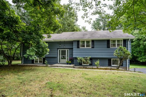9 Maple Edge Dr, Bloomfield, CT, 06002-1615 | Card Image