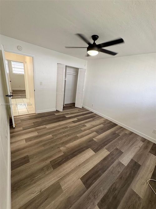 502-505 Ne 30th St, Miami, FL, 33137-4303 | Card Image