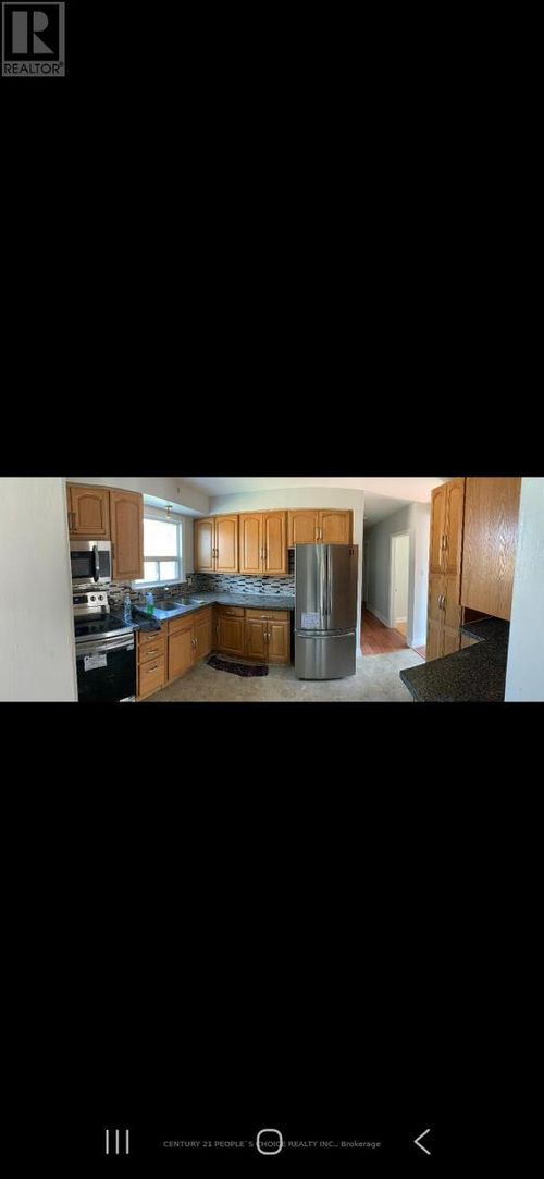 93 Clarence St, Brampton, ON, L6W1S8 | Card Image