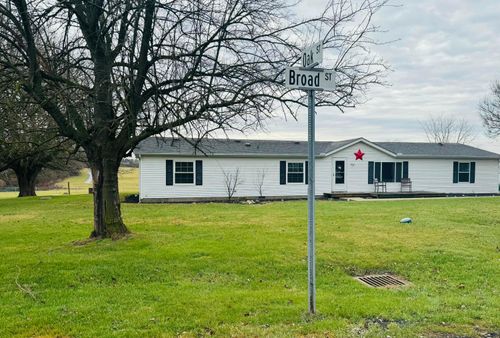 125 Broad St, Sedalia, OH, 43151-3500 | Card Image