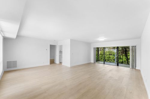 apt-l202-1040 Homewood Blvd, Delray Beach, FL, 33445-5507 | Card Image