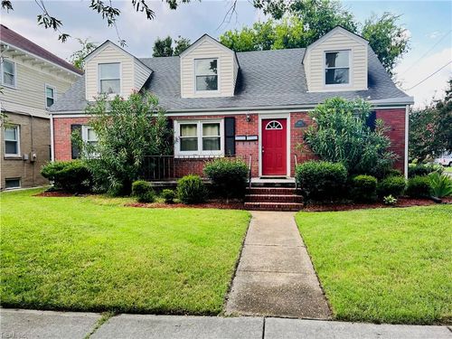 b-4615 Colonial Ave, Norfolk, VA, 23508-2736 | Card Image