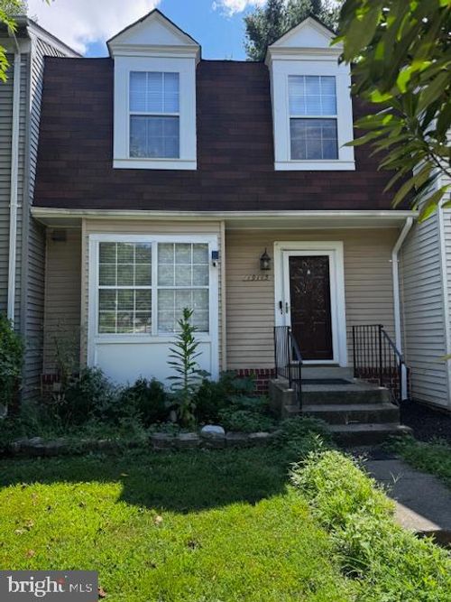 19115 Grotto Ln, GERMANTOWN, MD, 20874-1859 | Card Image