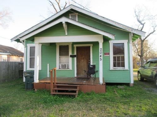 2045 Leight St, Beaumont, TX, 77703-3425 | Card Image