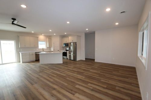 1005 8th Ave Ne, Perham, MN, 56573 | Card Image