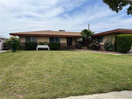 9846 Tamarind Ave, Bloomington, CA, 92316-1647 | Card Image