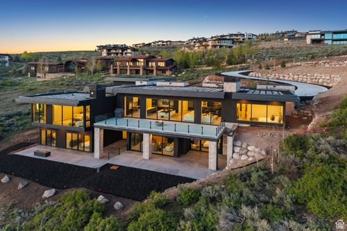 4-3287 Central Pacific Trl, Park City, UT, 84098-4916 | Card Image