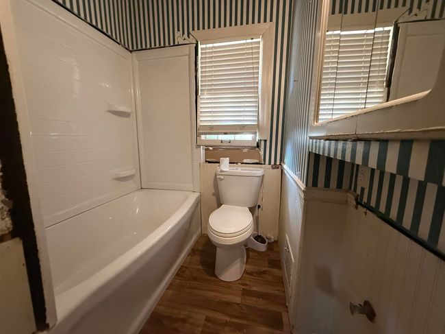 404 S 5 Th St, House other with 3 bedrooms, 2 bathrooms and null parking in Thayer MO | Image 17