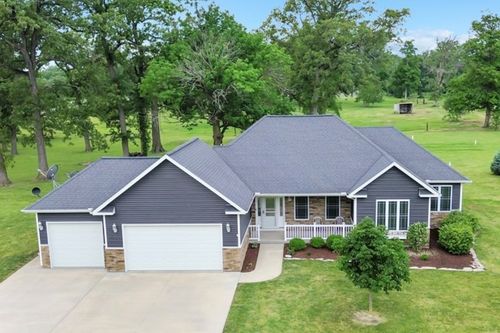 17055 N 1112 East Rd, Pontiac, IL, 61764-2912 | Card Image
