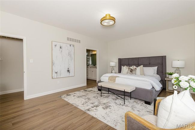 Photo representation of similar home. Some features shown may be optional. | Image 16