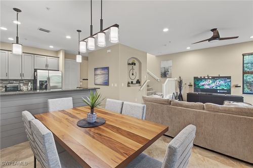 11-5-8964 Malibu Ln, NAPLES, FL, 34113-3405 | Card Image