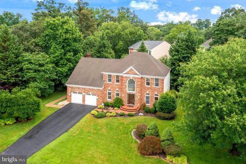 8126 Haddington Ct, FAIRFAX STATION, VA, 22039-3138 | Card Image