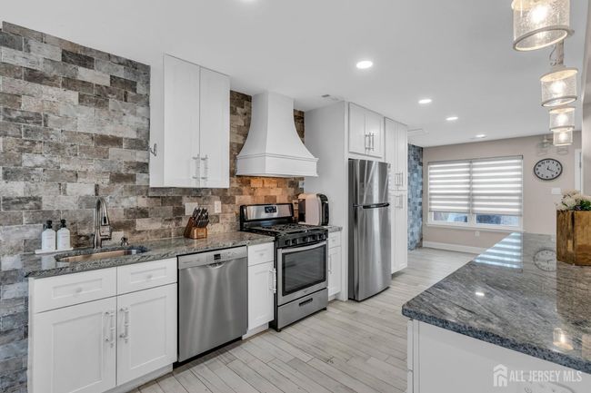 103 Rumford Way, Townhouse with 2 bedrooms, 3 bathrooms and null parking in Manalapan NJ | Image 10