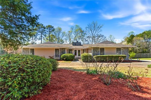 8049 Autumn Woods Dr, Jonesboro, GA, 30236-3967 | Card Image