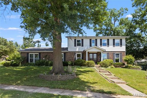 502 Lalor Dr, Manchester, MO, 63011-4084 | Card Image