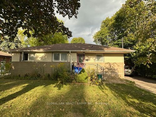 main-29 Tormore Dr, Richmond Hill, ON, L4C3N3 | Card Image