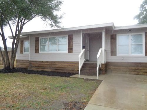 917 Temple Dr, Hitchcock, TX, 77563-1623 | Card Image