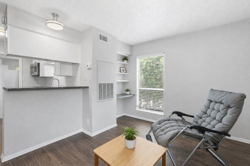 a301-2801 Hemphill Park, Austin, TX, 78705-4125 | Card Image