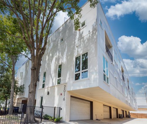 101-2016 N Fitzhugh Ave, Dallas, TX, 75204-4694 | Card Image