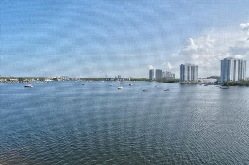 p612-3000 Marcos Dr, Aventura, FL, 33160-2548 | Card Image