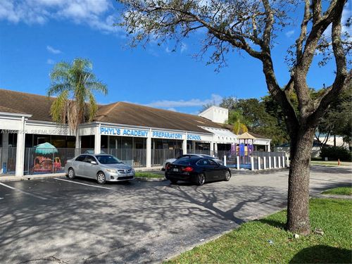 4052 Sw 69th Ave, Miramar, FL, 33023-6688 | Card Image