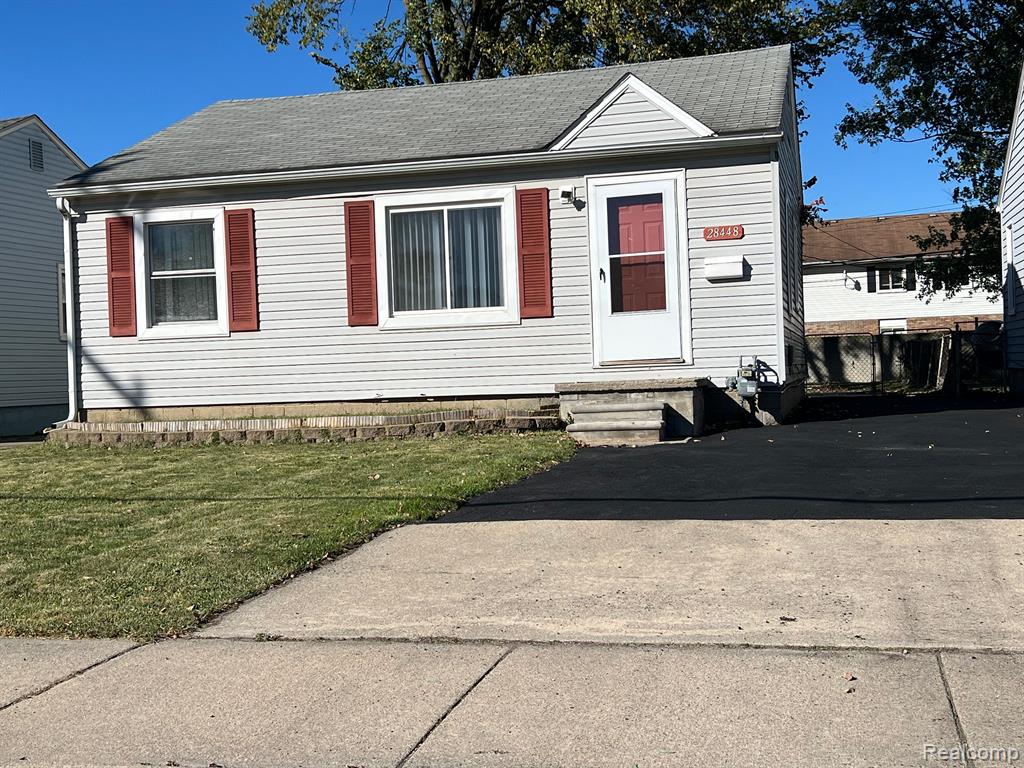 John Hauk St, Garden City, MI 48135