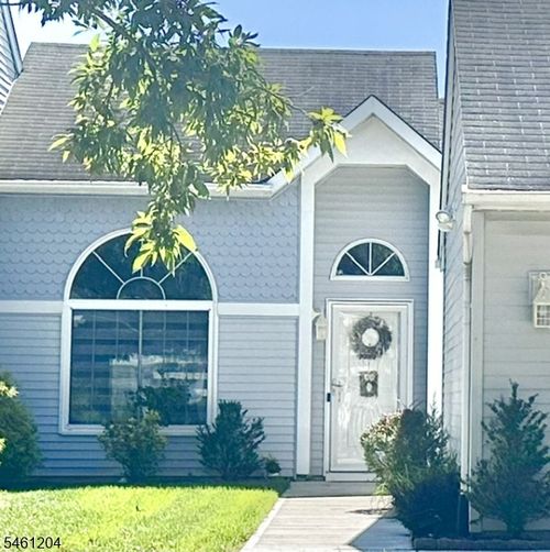 589 Madison Dr, Monroe Twp, NJ, 08831 | Card Image
