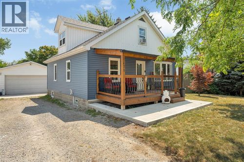 1138 County Rd 31, Essex, ON, N0R1S0 | Card Image