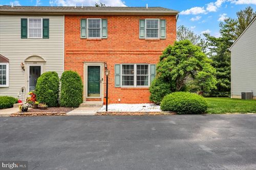236 Nicole Way, SINKING SPRING, PA, 19608-2121 | Card Image