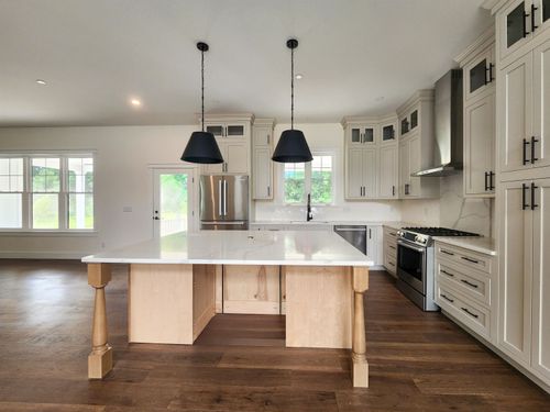 9 Tilton Drive, Stratham, NH, 03885 | Card Image