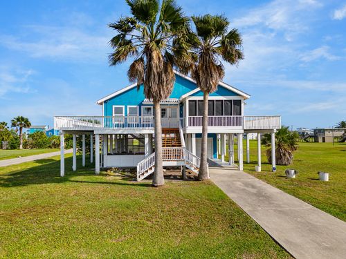 3902 3rd St, Galveston, TX, 77554 | Card Image